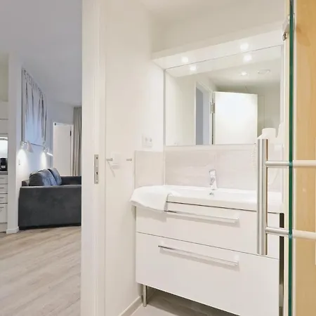 Apartment Awesome In Travemuende With Sauna *